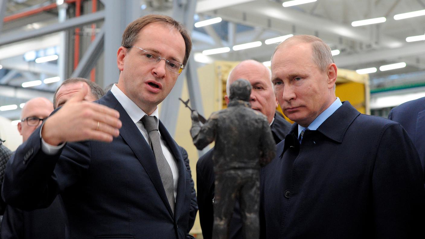 2016-09-20T120000Z_233996737_S1BEUCKGJMAA_RTRMADP_3_RUSSIA-POLITICS.JPG