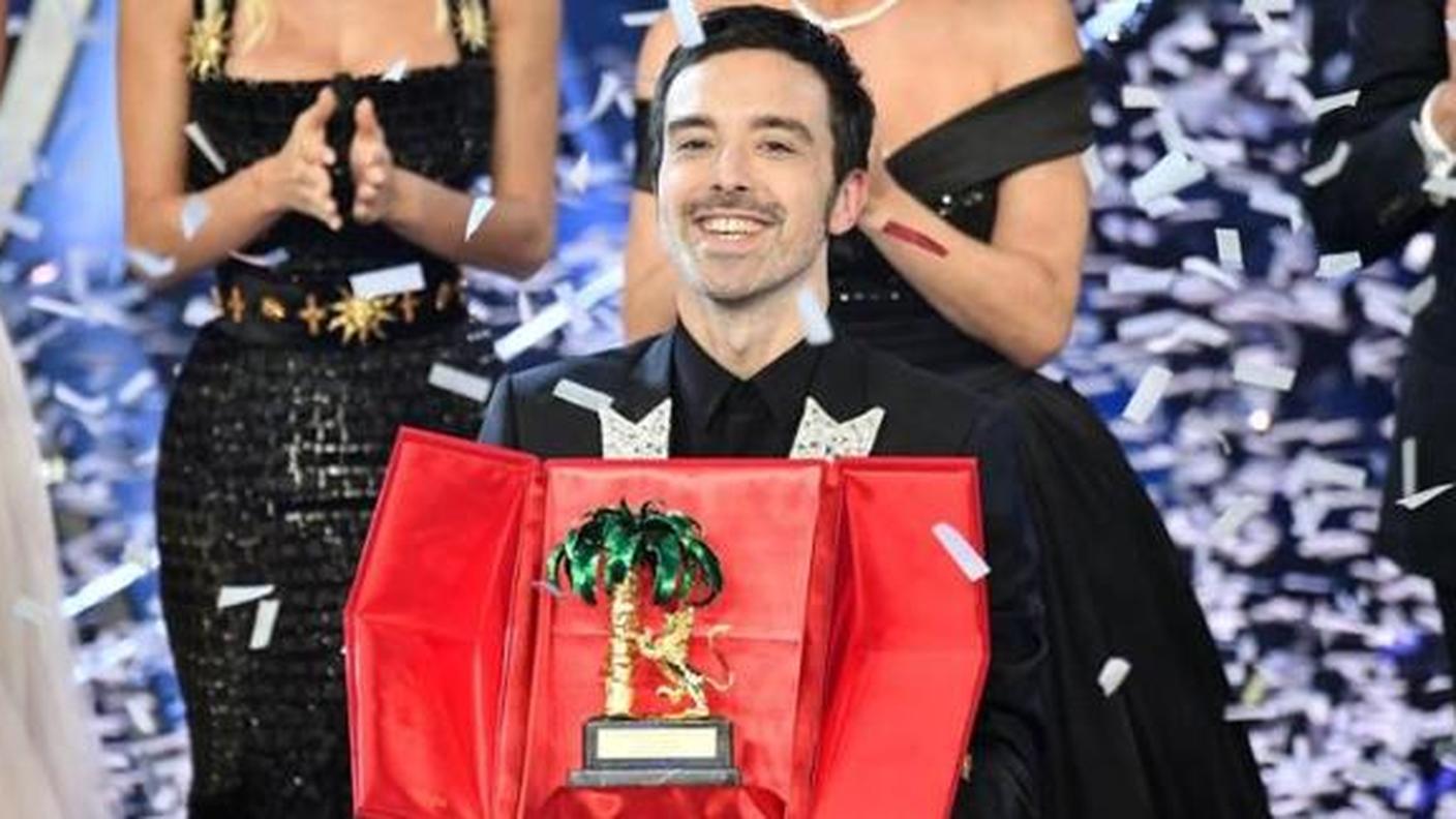 Diodato ha ricevuto anche il Premio della critica e quello della sezione Campioni