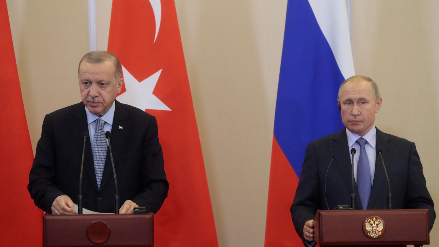 Erdogan e Putin, qui insieme al termine dei loro colloqui a Sochi dello scorso ottobre