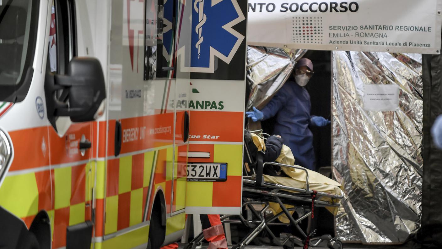 L'entrata dall'ospedale di Piacenza