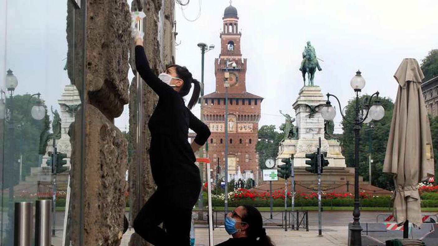 Preparativi di riapertura...