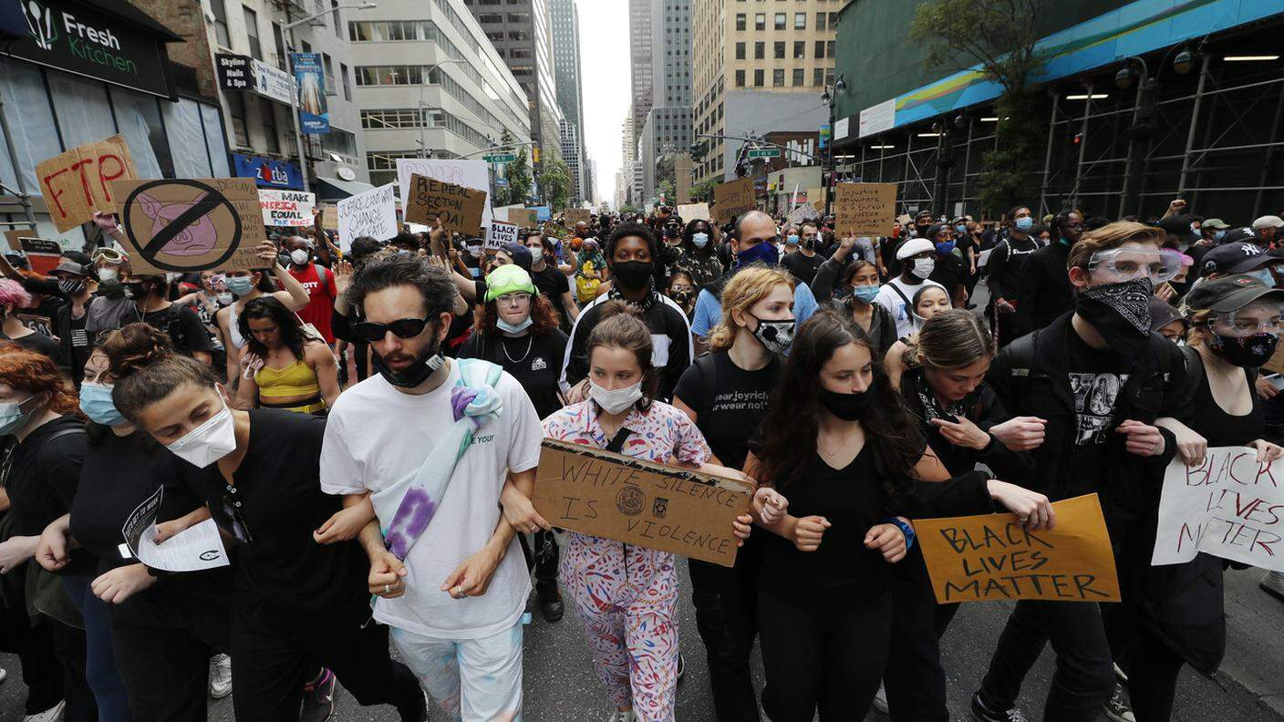 Un'immagine della manifestazione di protesta a New York