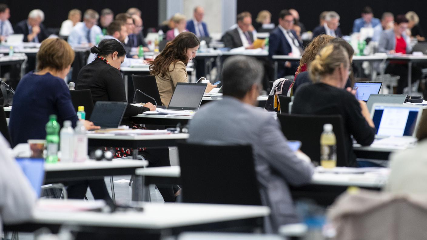 Riuniti a BernExpo per rispettare il distanziamento sociale