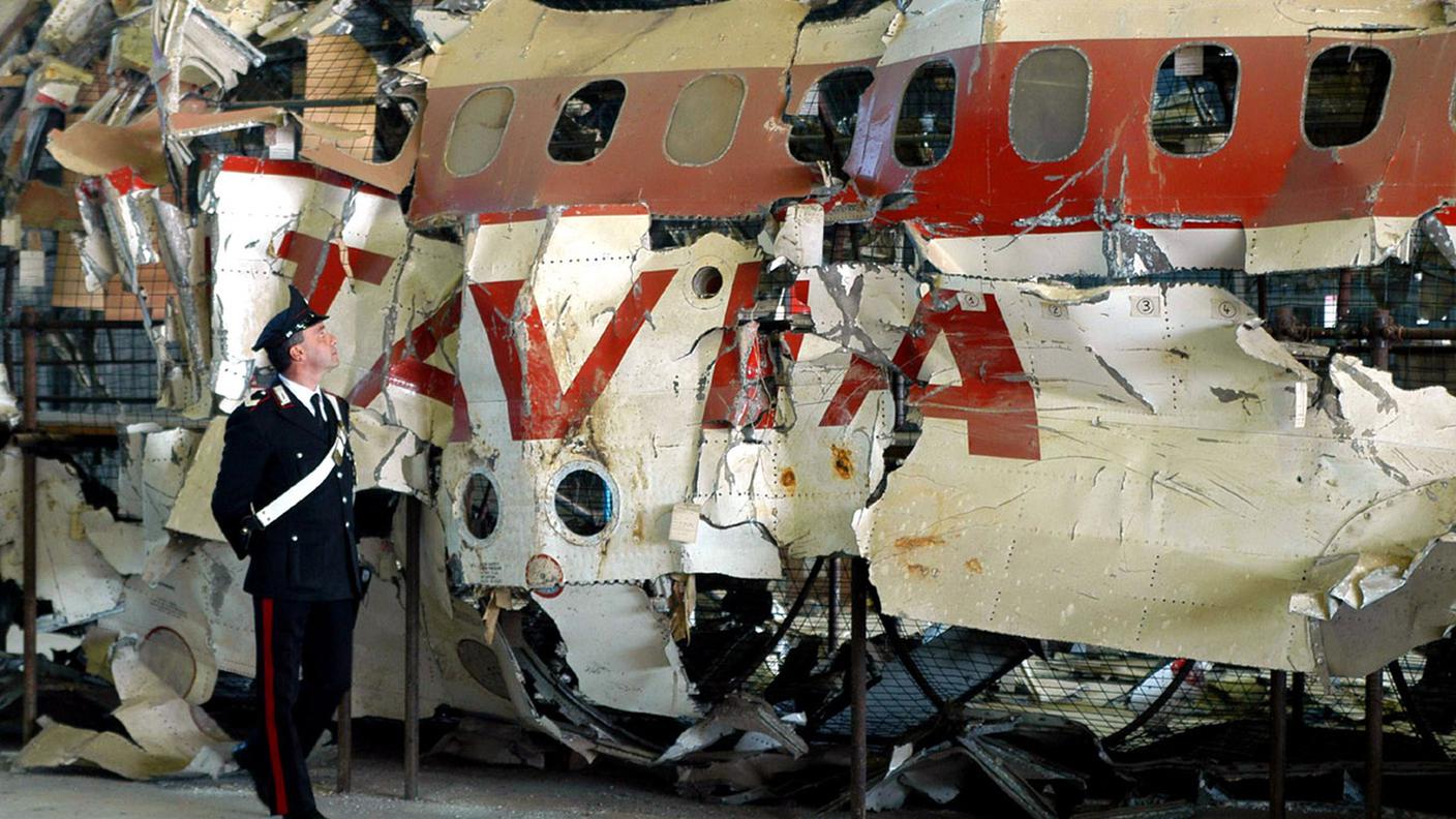 I rottami dell'aereo, recuperati nelle profondità del Tirreno fra il 1987 e il 1991, sono ora collocati in un museo della memoria che ha sede a Bologna