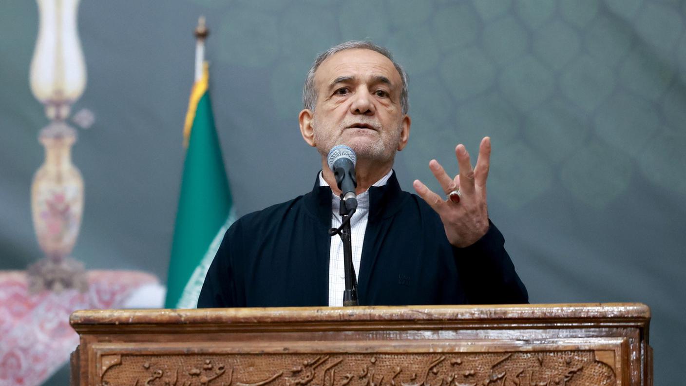 Il presidente iraniano Massoud Pezeshkian