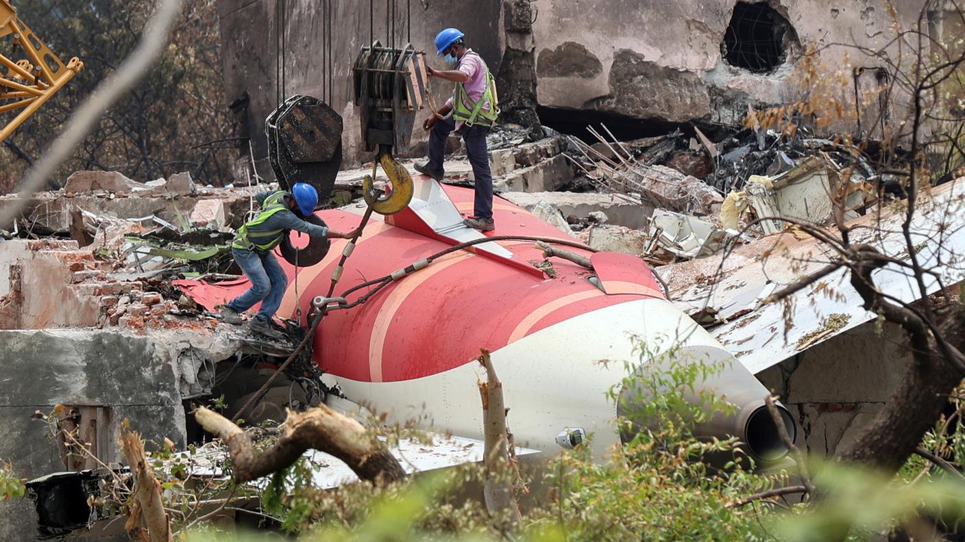 La caduta del Boeing di Air India ha causato 260 morti
