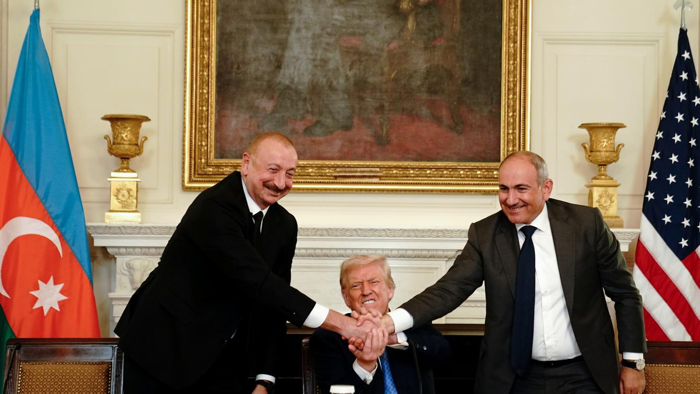 Stretta di mano alla Casa Bianca