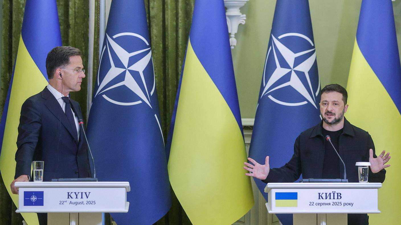 Rutte e Zelensky a Kiev