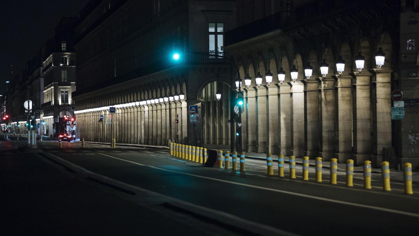 Strade deserte nella capitale francese