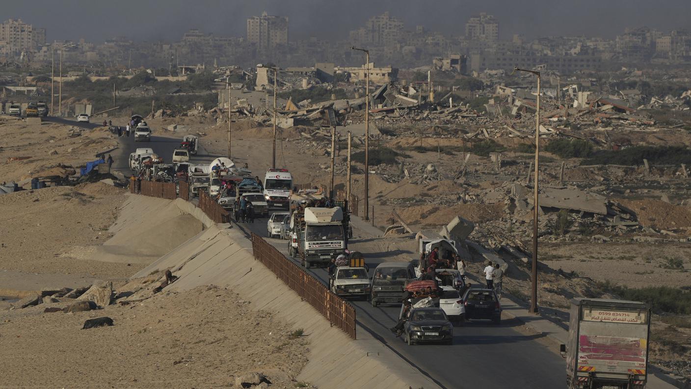 L'esodo dei palestinesi dal nord della Striscia.jpg