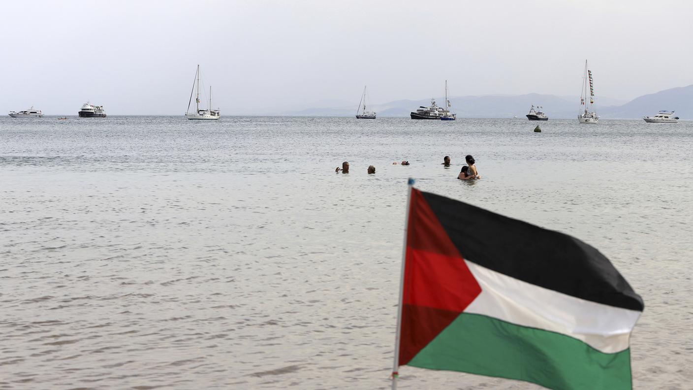 Le navi della Global Sumud Flotilla al largo di Sidi Bou Said martedì