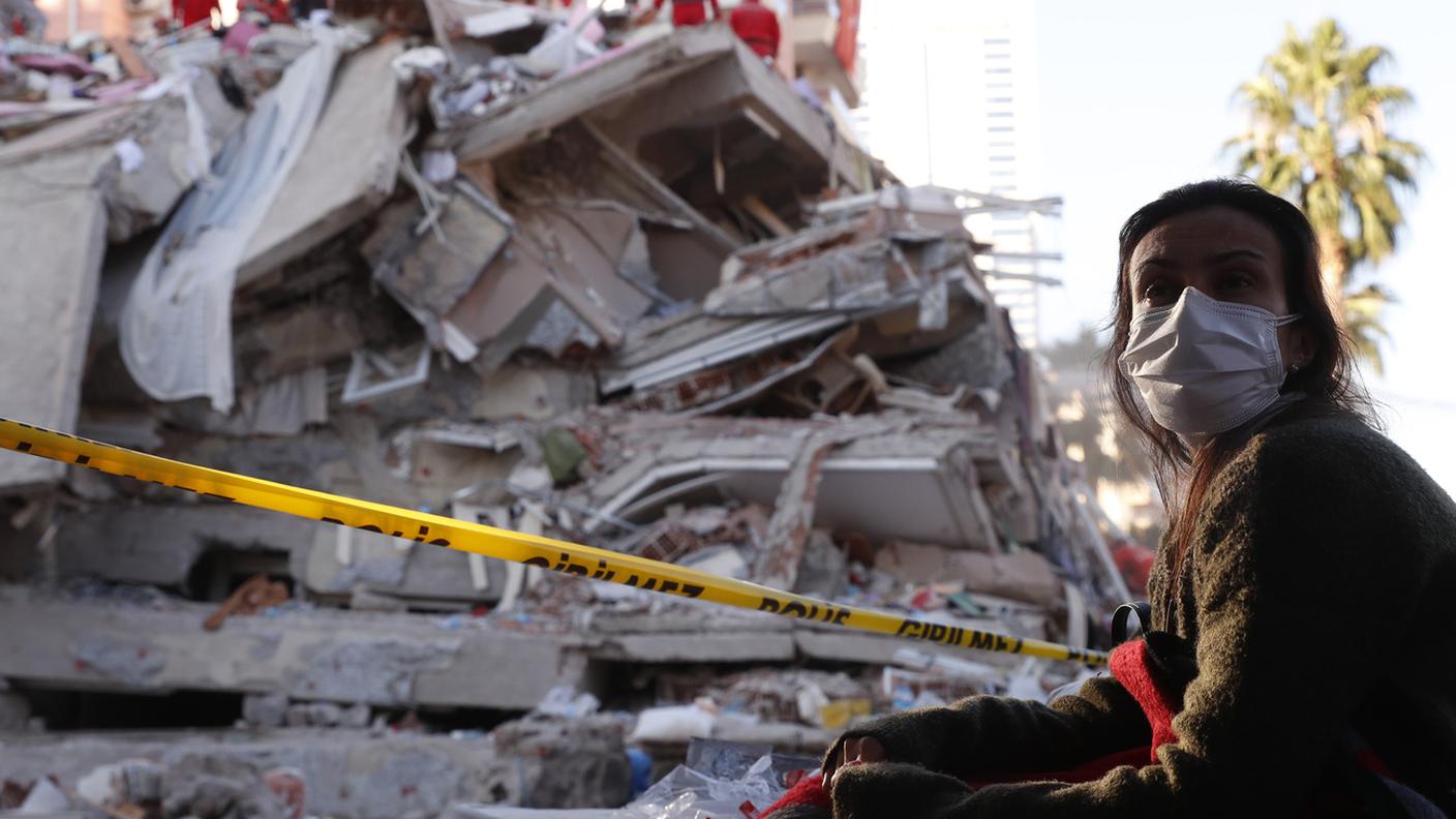 La Turchia registra il bilancio peggiore con almeno 24 morti e 800 feriti