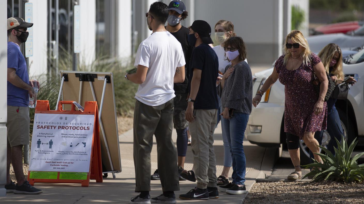 Uno dei locali per il voto a Phoenix, Arizona
