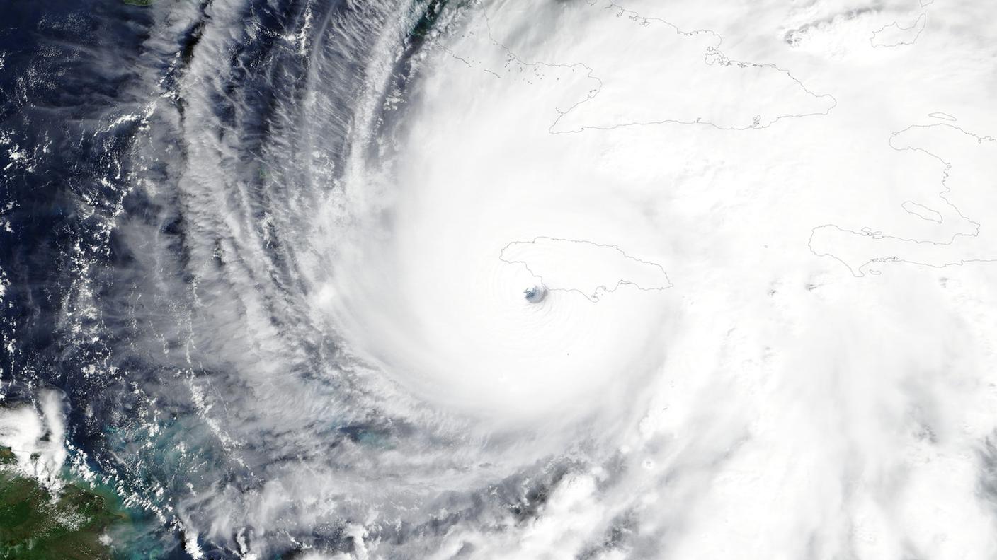 uragano vista satellite.jpg