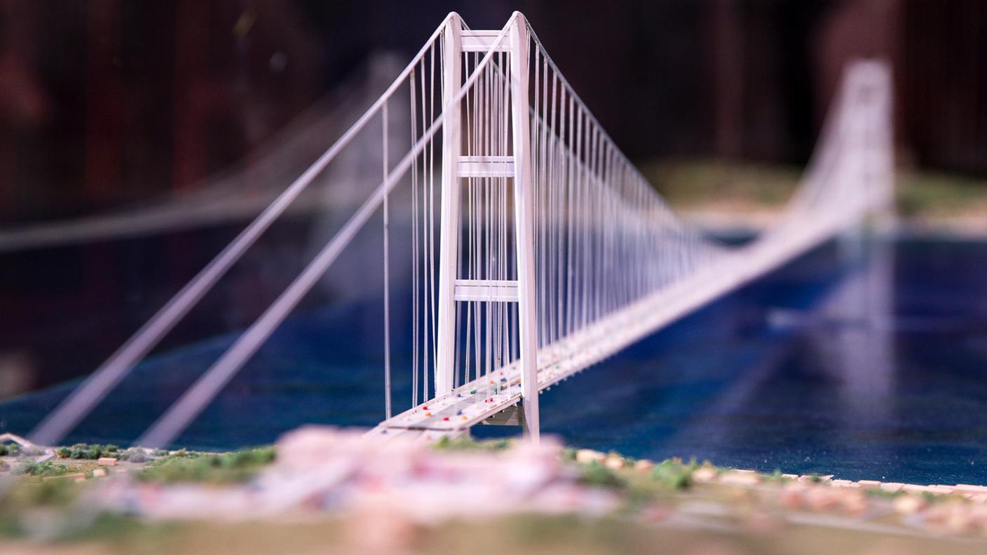 Un modello in scala del ponte sullo Stretto di Messina il cui progetto è stato approvato KEY (1).jpg