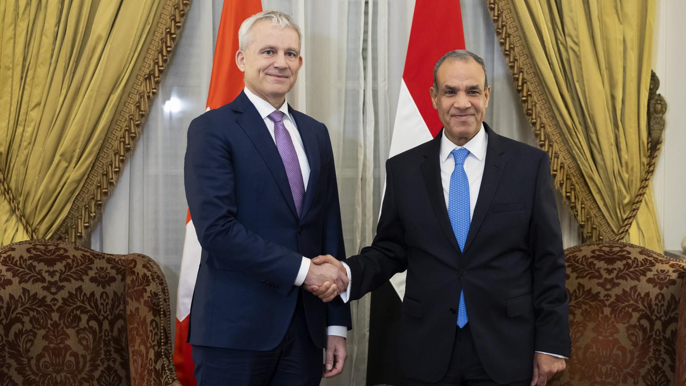 Il consigliere federale Beat Jans e il ministro degli esteri egiziano Badr Abdelatty