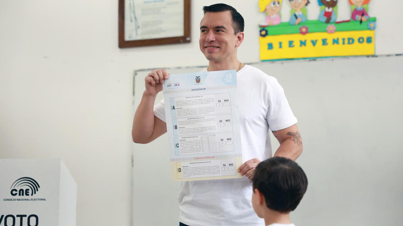 Daniel Noboa al voto a Quito
