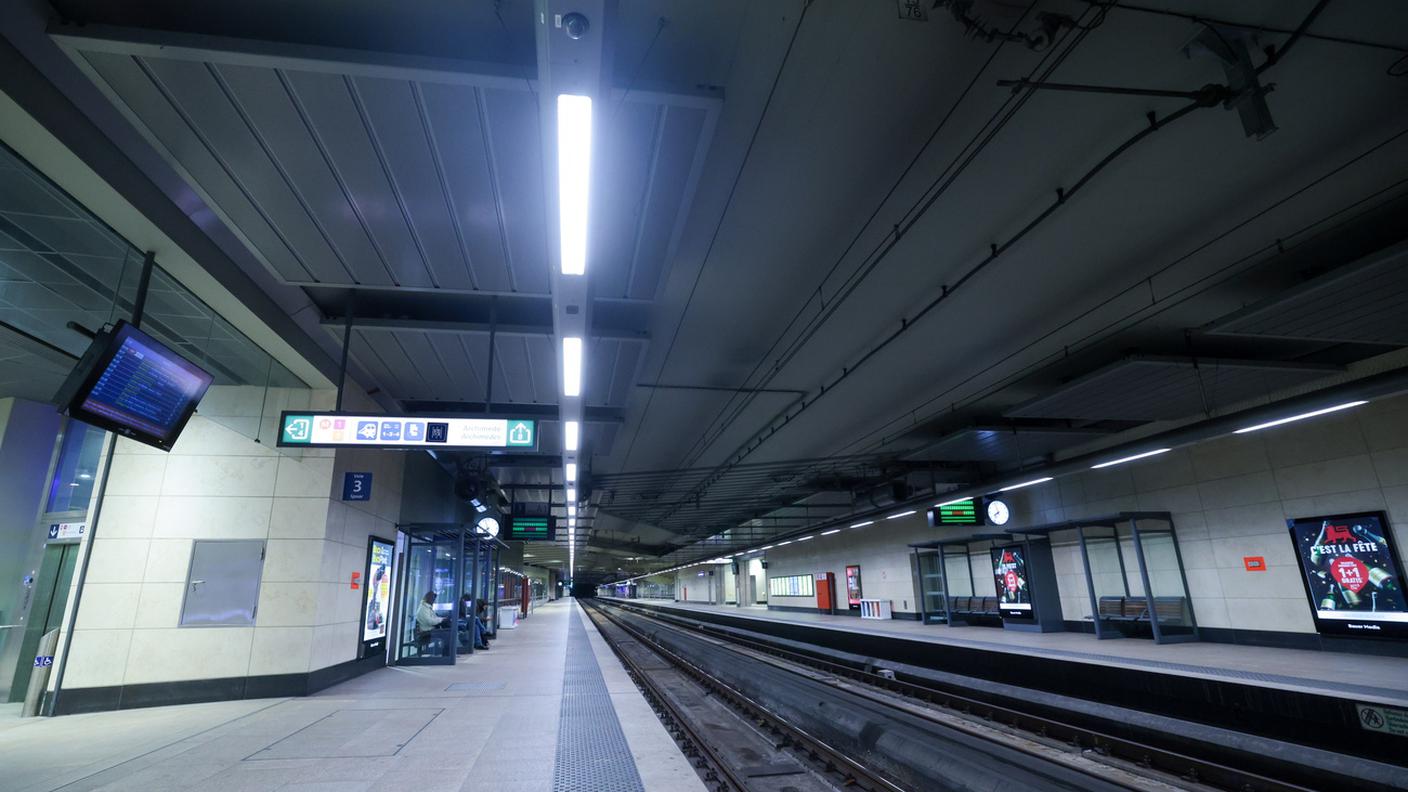 La stazione Schuman deserta lunedì mattina