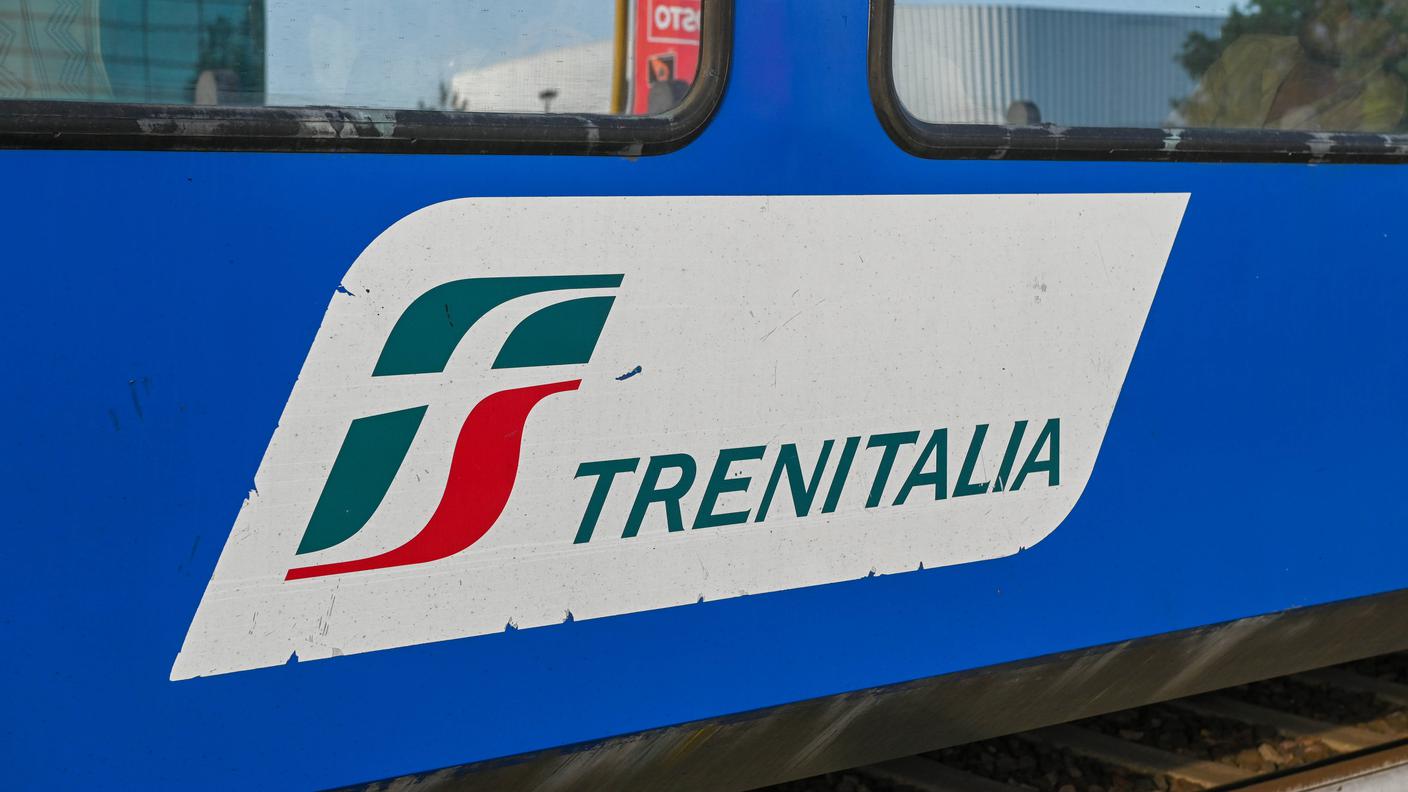 La manovra economica che diventerà legge di bilancio è giudicata insufficiente e si rivendica l’aumento dei salari e delle pensioni per far fronte all’aumento delle spese