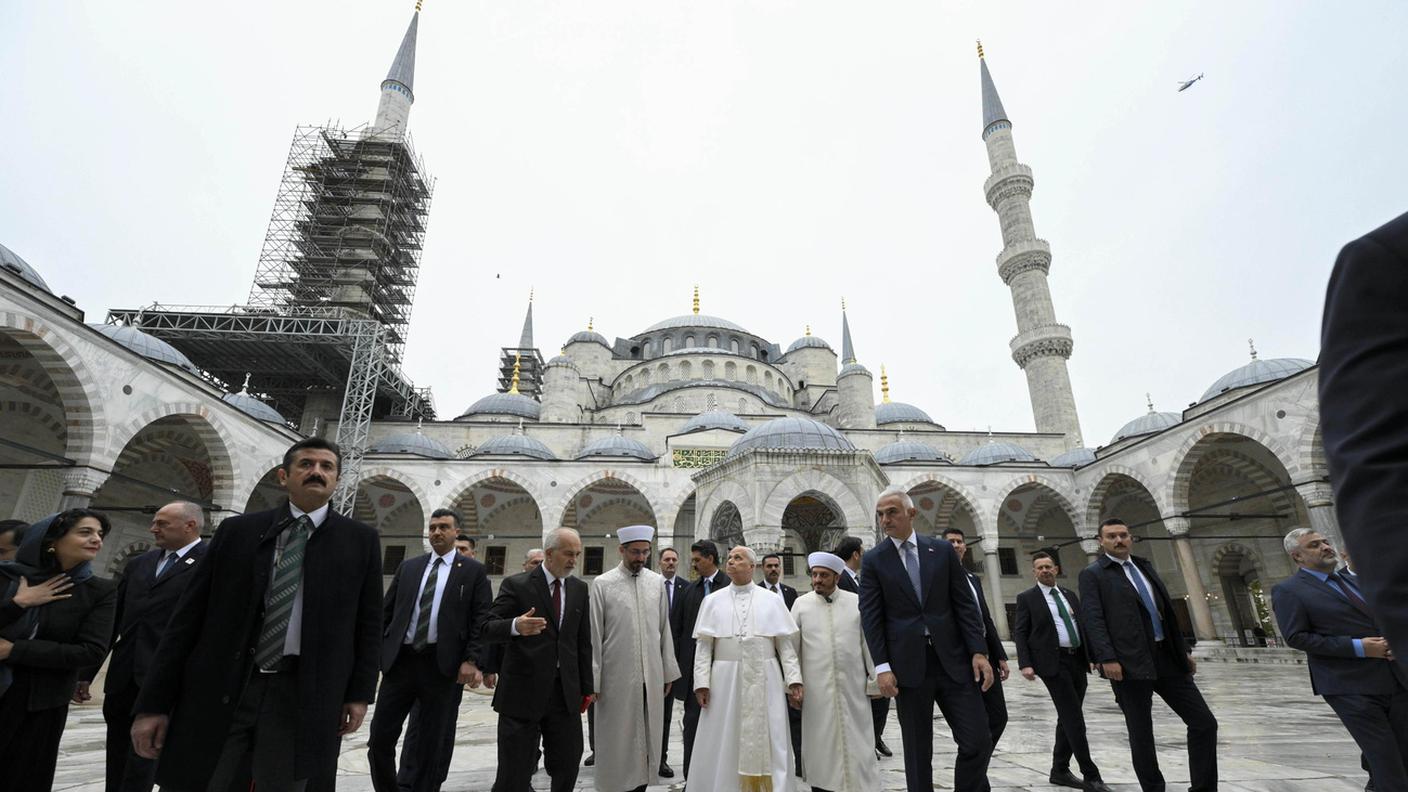 Papa Leone XIV durante la visita alla Moschea Blu, Istanbul, 29 novembre 2025