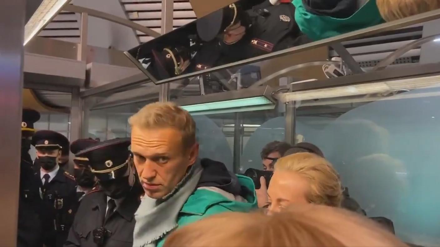 Navalny in un'immagine scattata a Mosca al momento dell'arresto