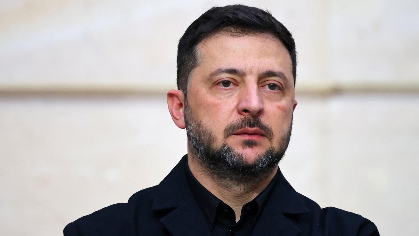 Si intensifica la pressione su Volodymyr Zelensky