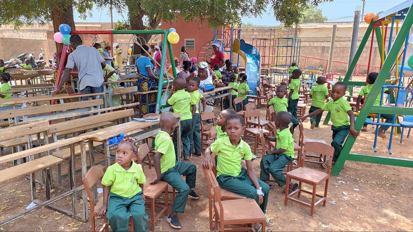 L'associazione Rehoboth Outreach, dal Burkina Faso alla Costa d’Avorio, porta scuola, cibo e speranza a centinaia di bambini