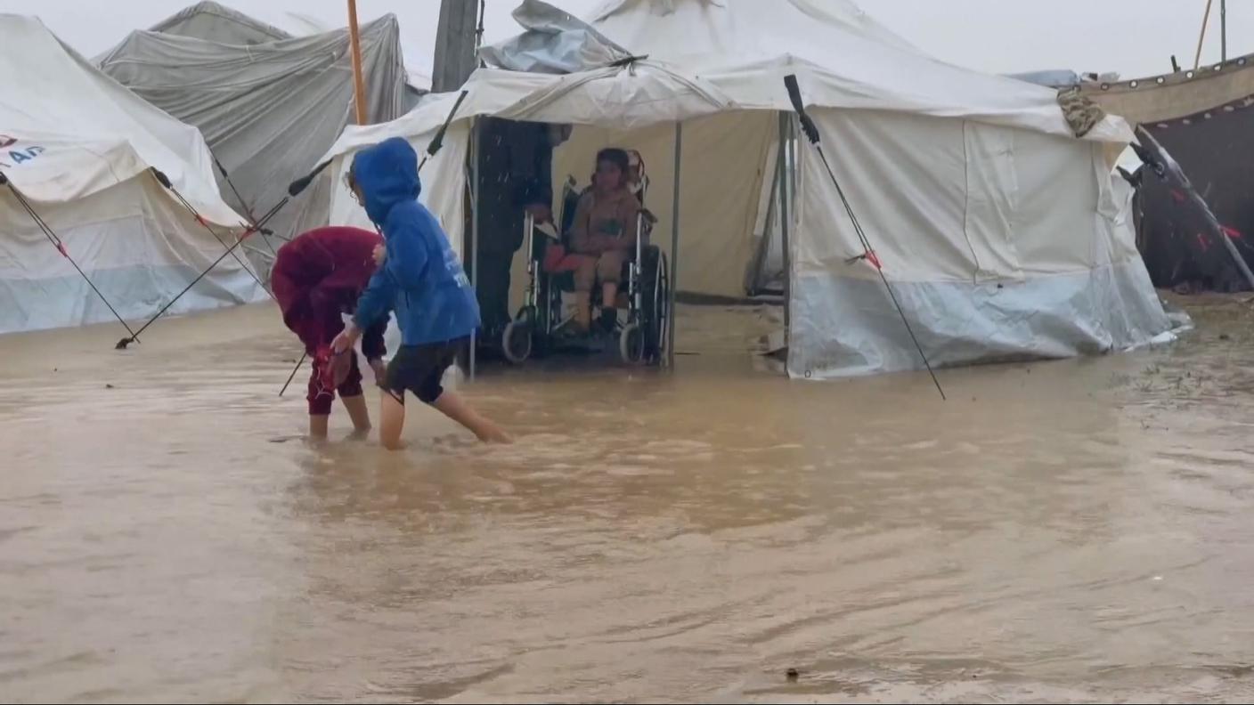 La drammatica situazione in cui è costretta la popolazione palestinese sopravvissuta ai bombardamenti israeliani nella Striscia di Gaza