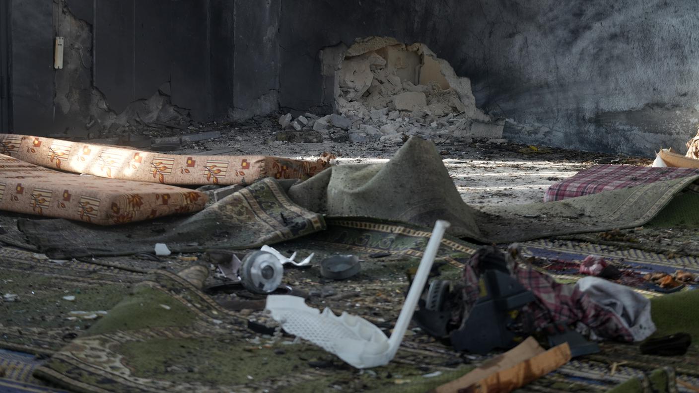 Le indagini preliminari suggeriscono che l'esplosione sia stata causata da ordigni improvvisati collocati all'interno dell'edificio