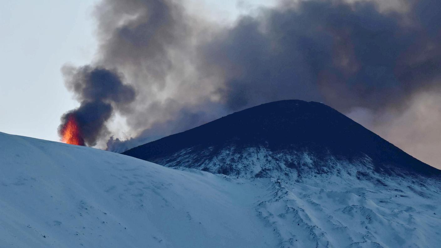 Eruzione invernale sull'etna