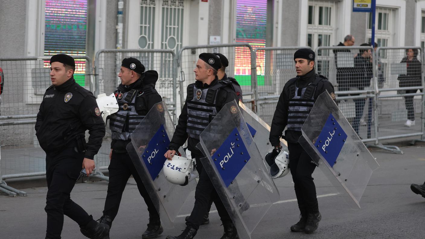 Degli agenti di polizia turchi in servizio a Istanbul