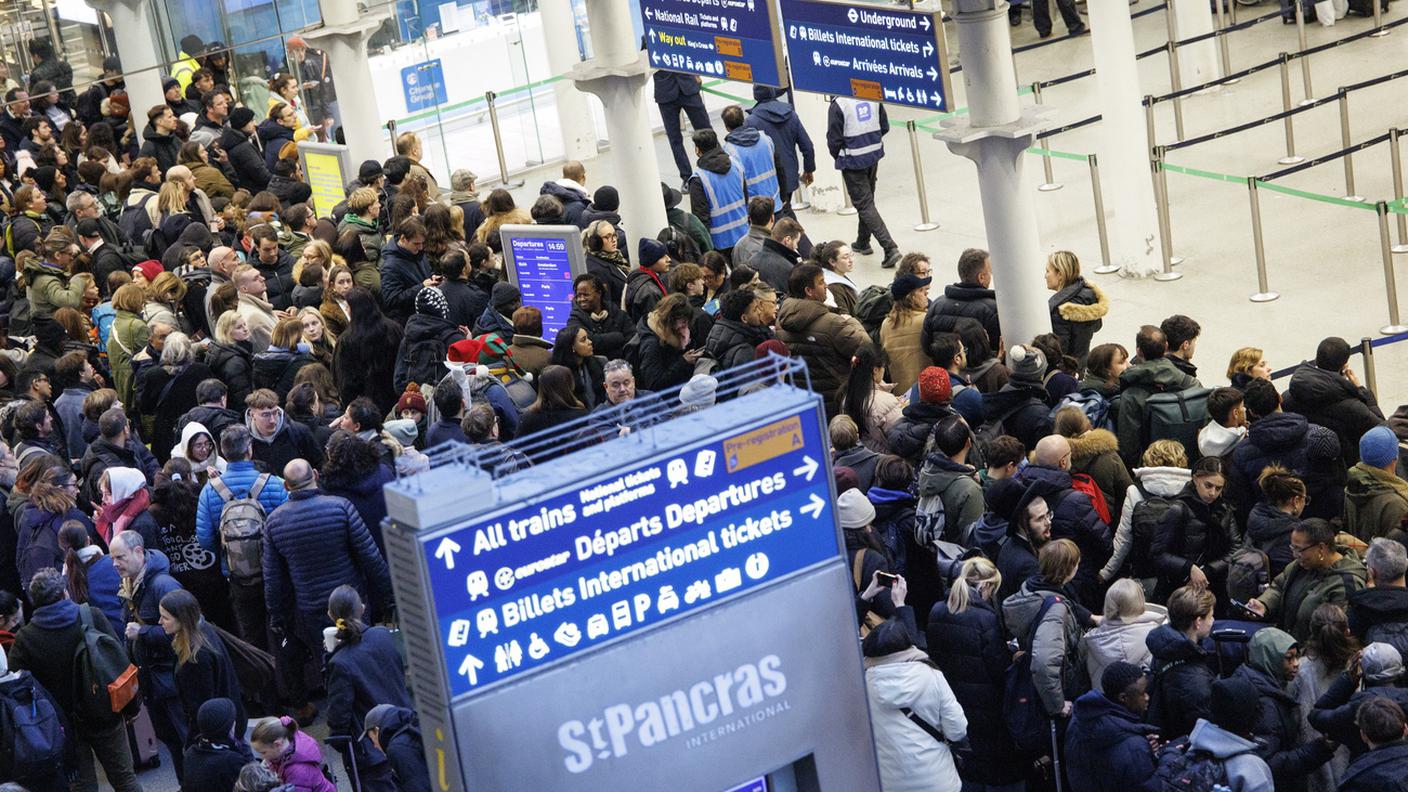 Un martedì da dimenticare per migliaia di viaggiatori