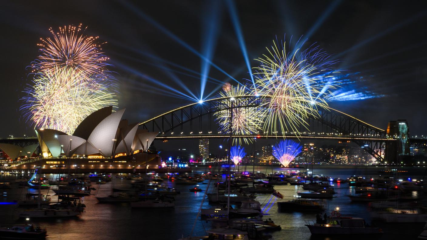 I fuochi d'artificio davanti alla Sydney Opera House