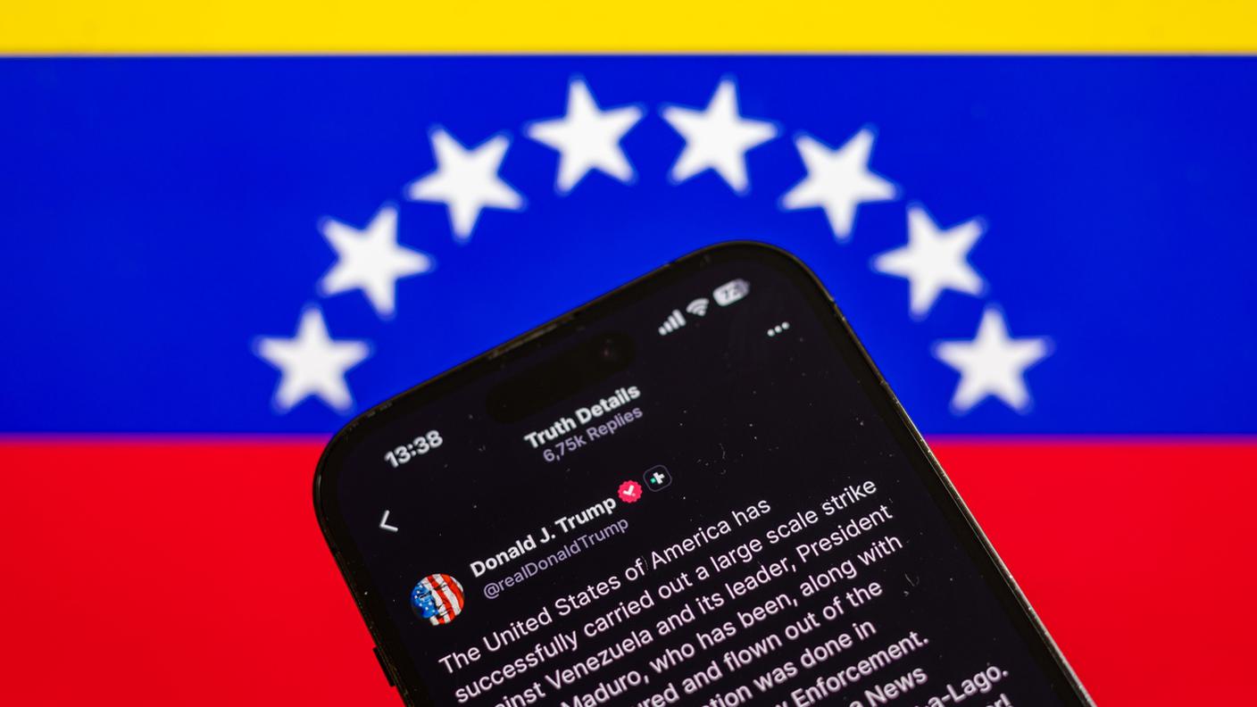 L'annuncio di Trump, sul social Truth, sull'operazione militare che ha portato alla deposizione e cattura del presidente venezuelano