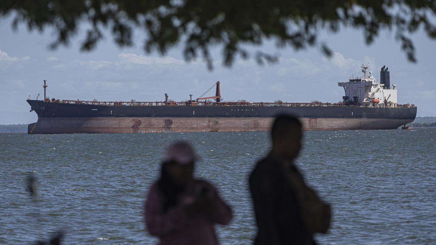 Una petroliera a Maracaibo, Venezuela