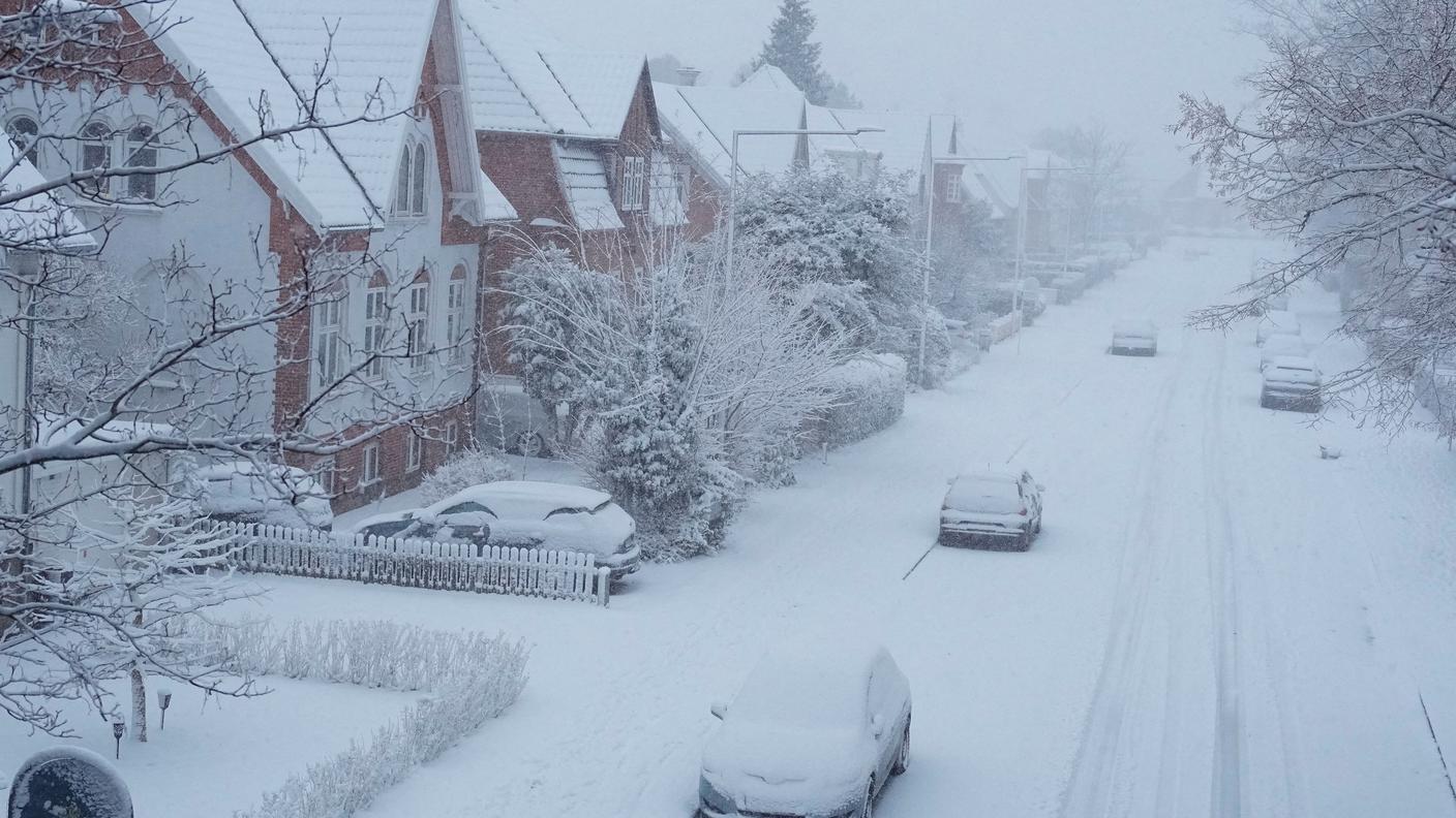 Un viale innevato in Danimarca