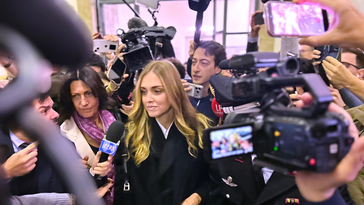 Chiara Ferragni al suo arrivo in tribunale a Milano
