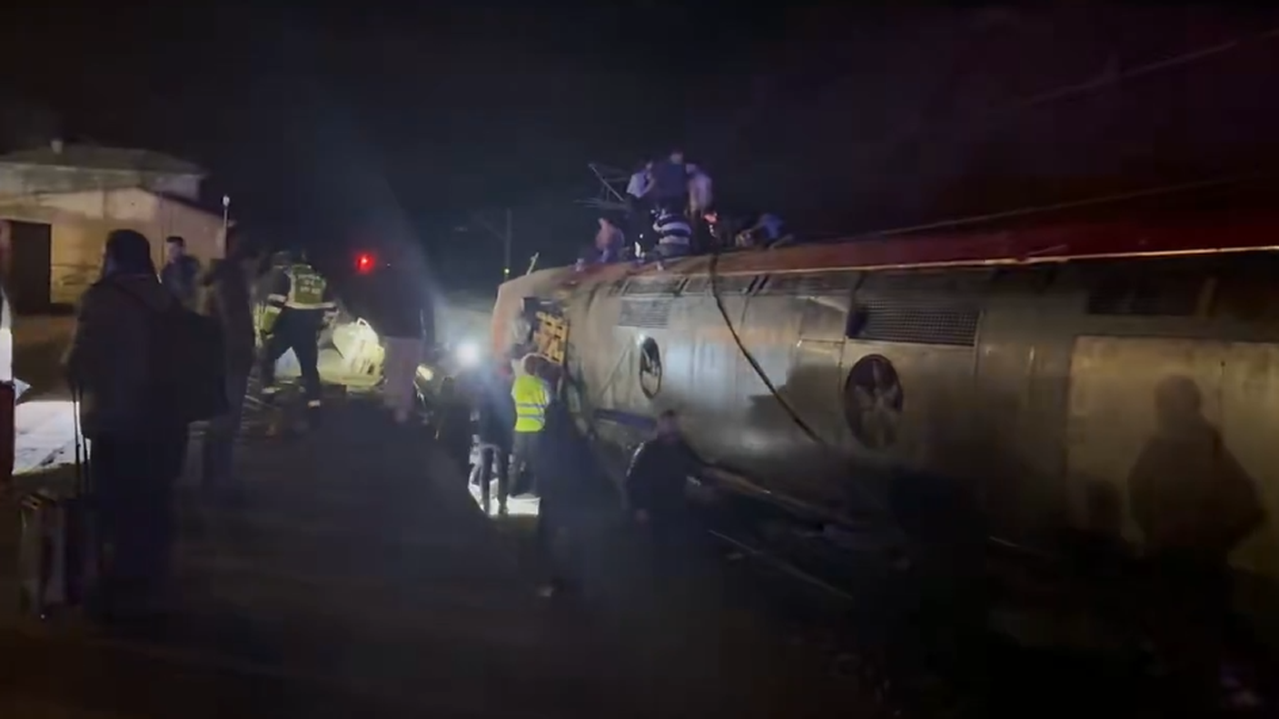 Varie persone sarebbero intrappolate