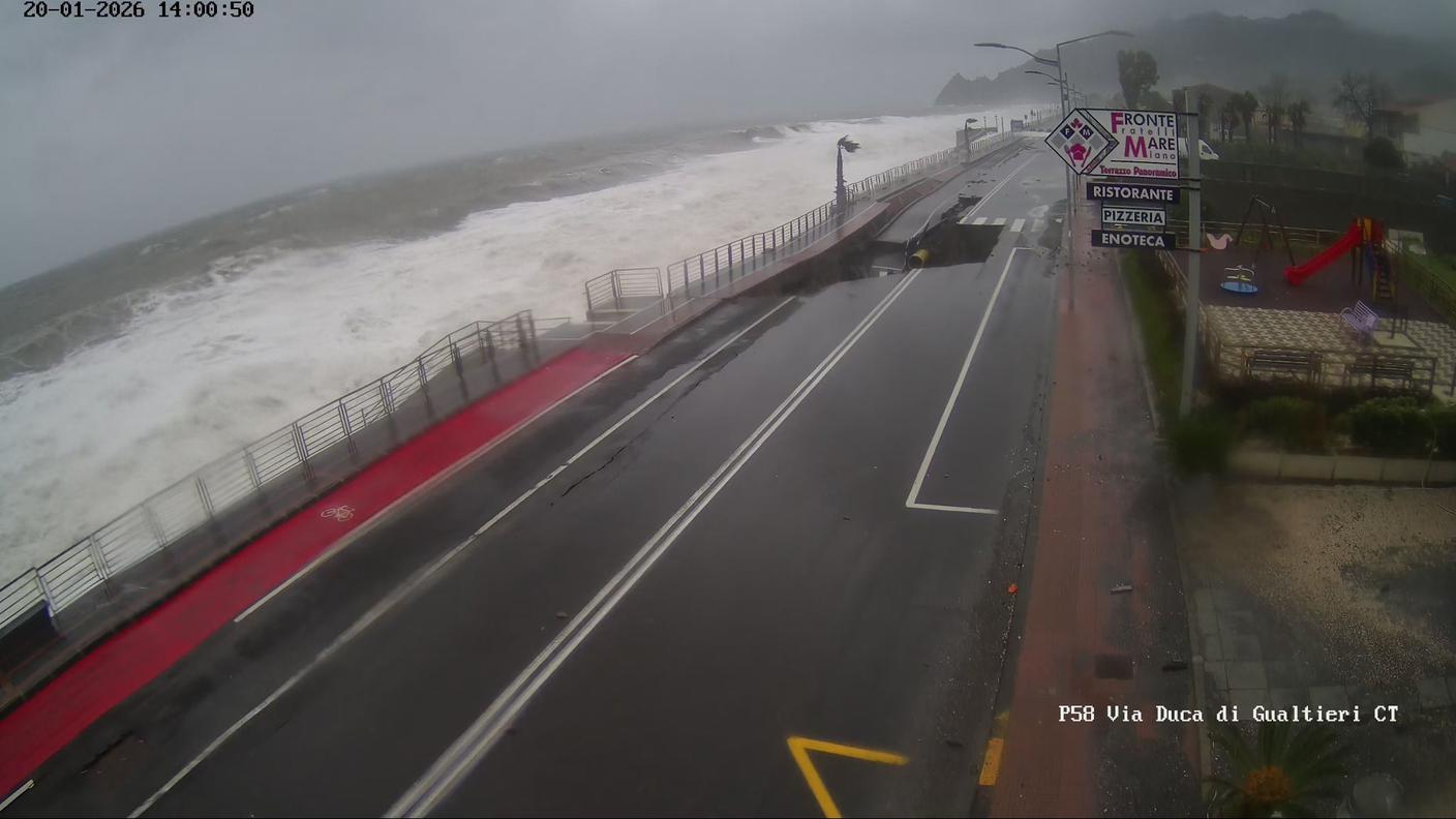 lungomare santa teresa di riva foto Fb danilo lo giudice.jpg