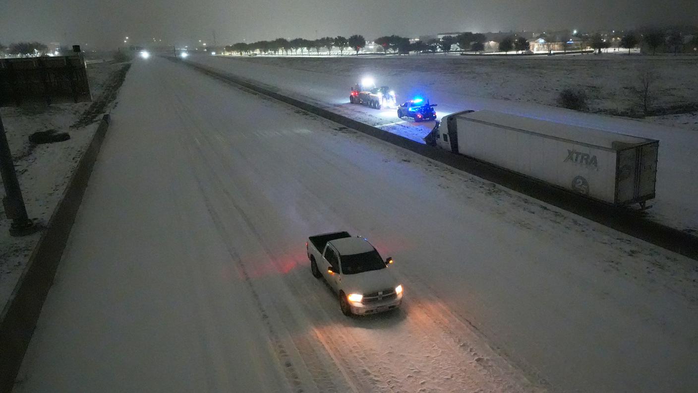 L'Interstate 20 in Texas innevata