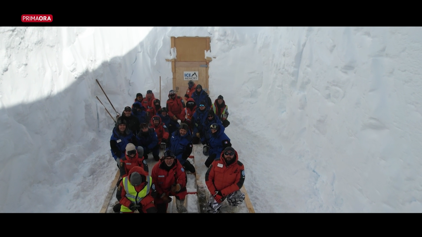 L'entrata del "bunker" antartico