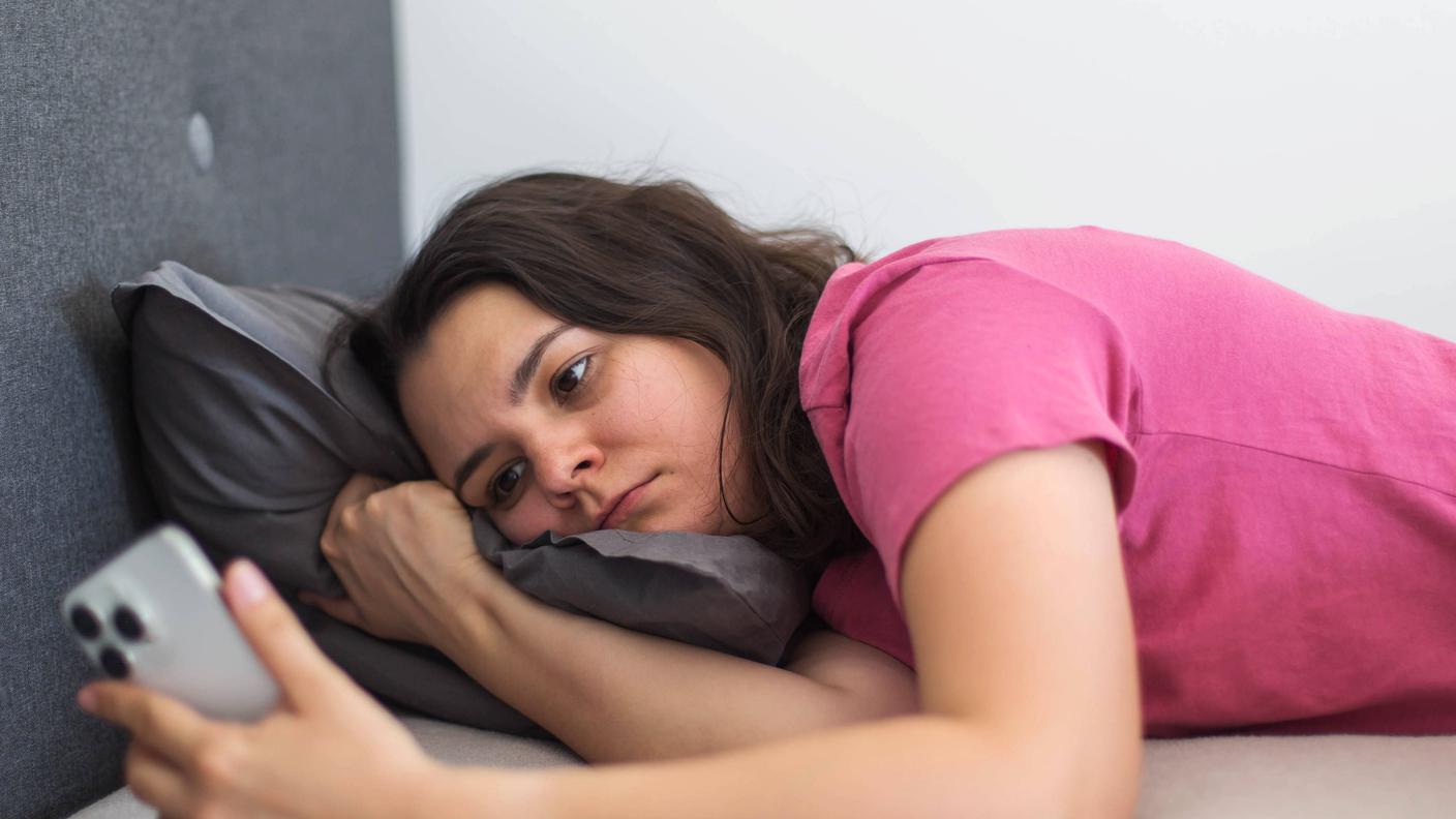 Al via il processo di K.G.M., una diciannovenne che accusa i social network di averla deliberatamente resa dipendente dalla tecnologia e aver peggiorato la propria salute mentale