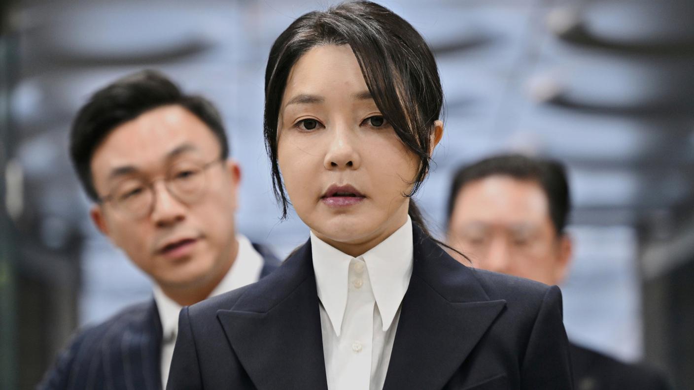 L'ex first lady sudcoreana Kim Keon Hee è stata condannata in primo grado a venti mesi di carcere