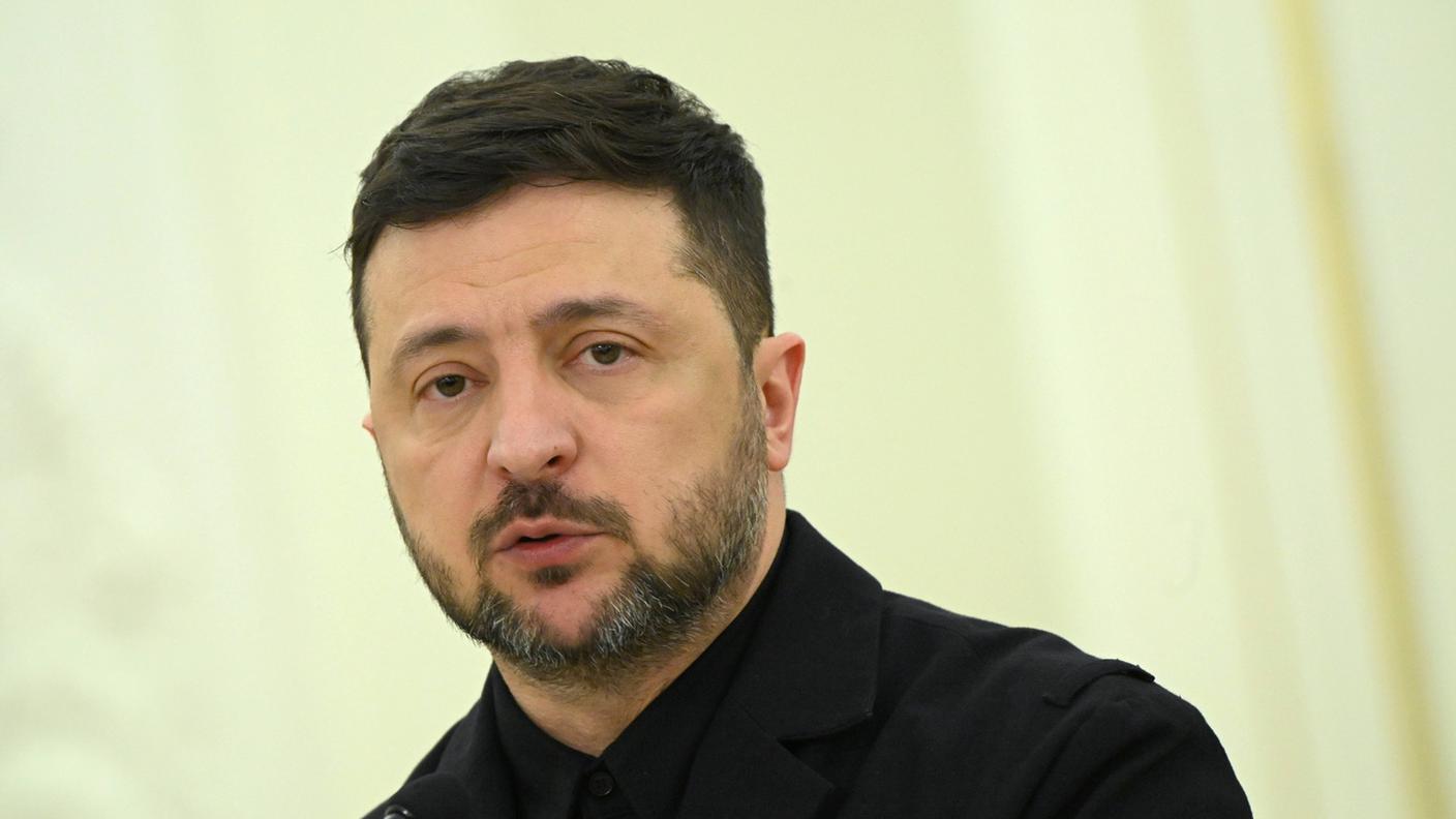 Volodymyr Zelensky ha parlato venerdì con i giornalisti affrontando svariati temi legati alla situazione