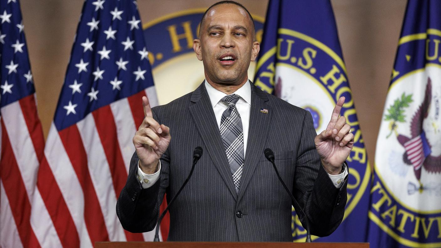 Hakeem Jeffries capeggia la minoranza democratica alla Camera dei rappresentanti