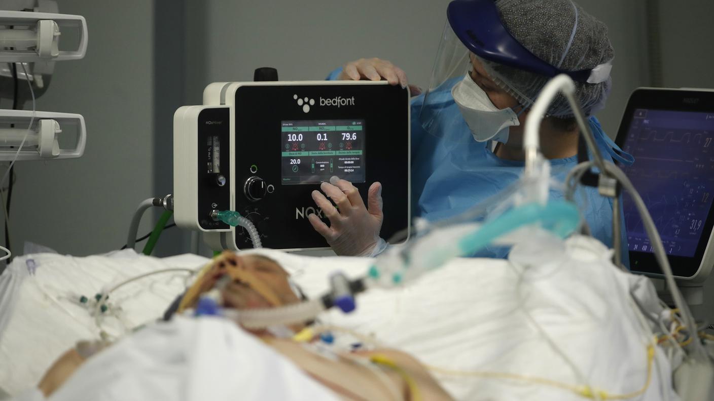 In un giorno morti 551 pazienti