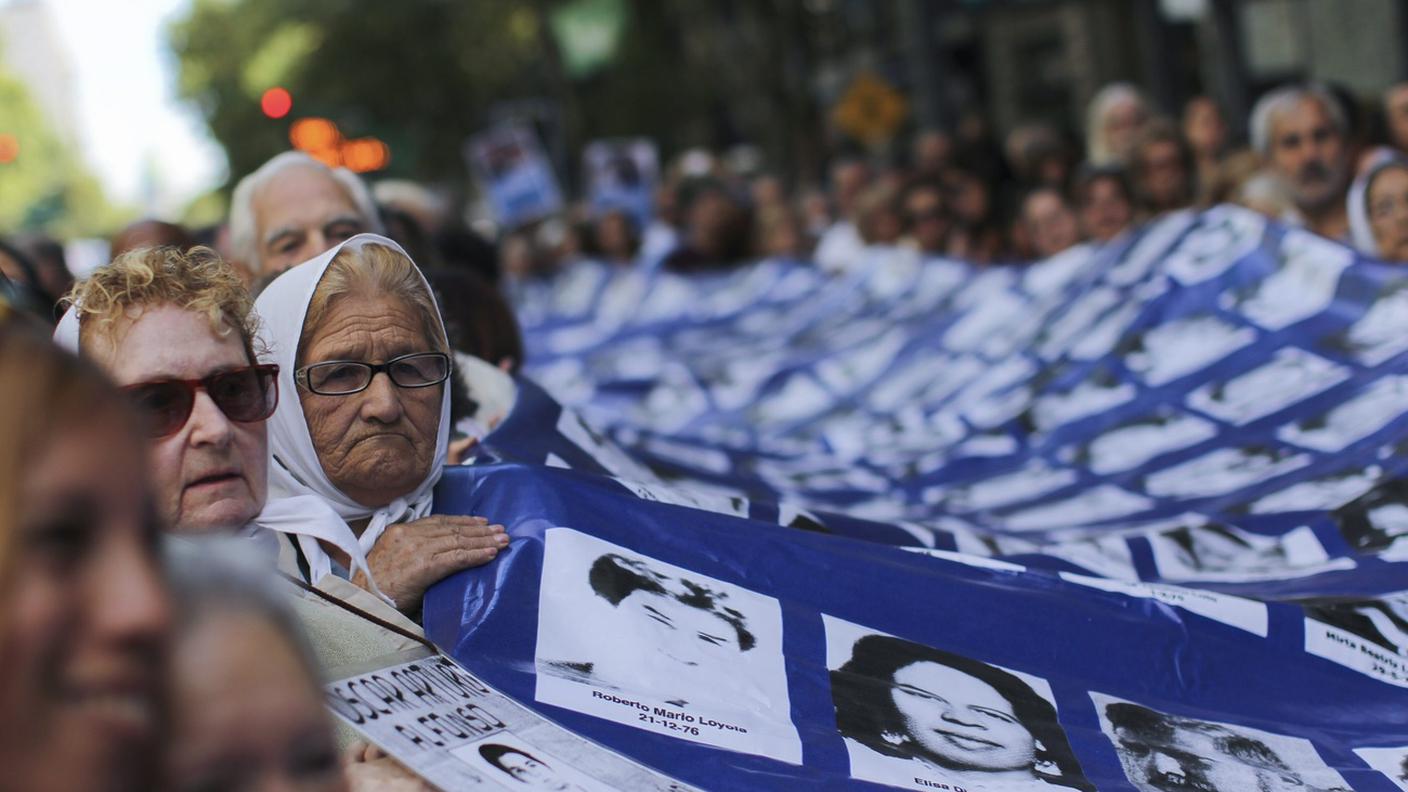Le madri di Plaza de Mayo
