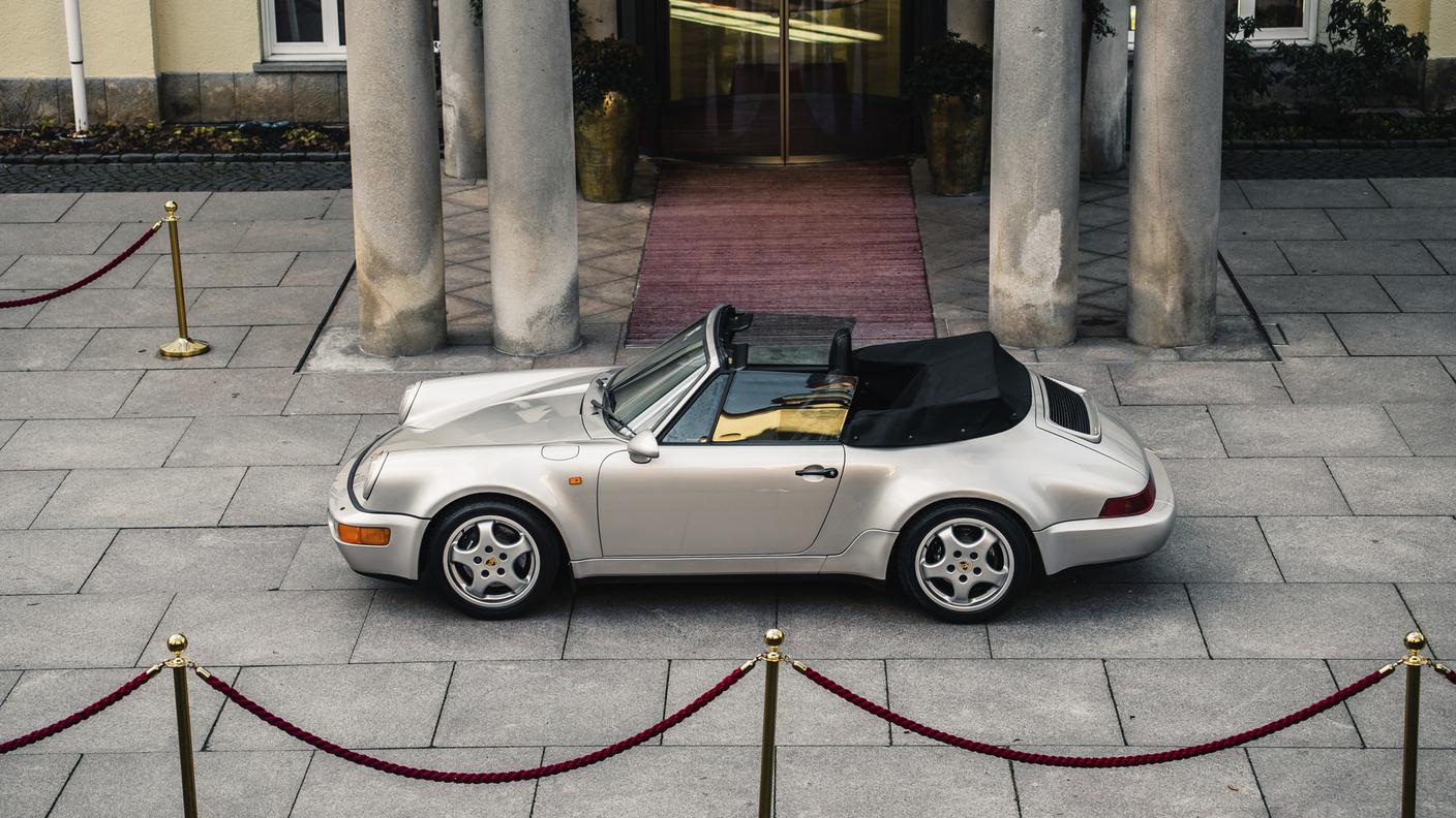 La Porsche 911 che fu di Diego Maradona protagonista di un evento di Bonhams a Parigi