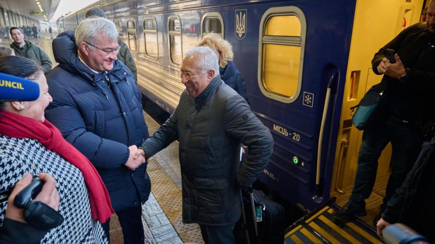 L'arrivo di Antonio Costa a Kiev per l'anniversario dei quattro anni d'invasione russa su larga scala dell'Ucraina