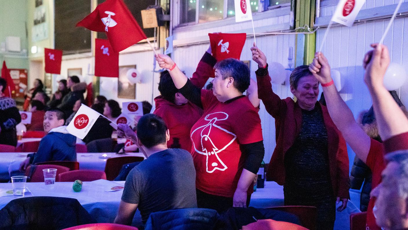 La gioia dei vincitori, il partito Inuit Ataqatigiit